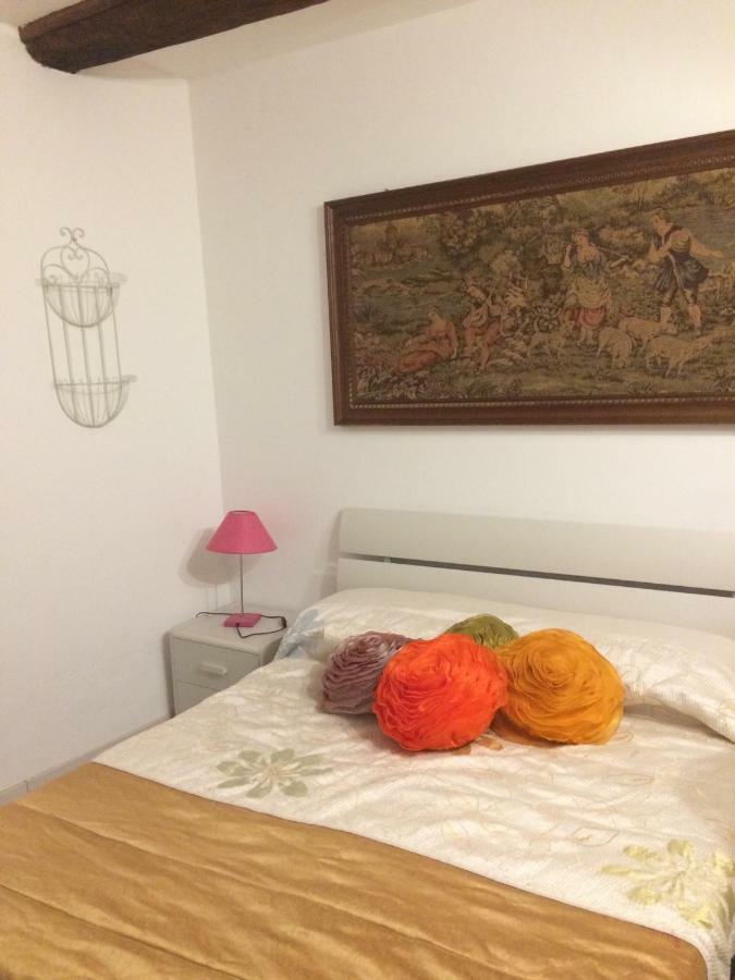 B B Griffondoro Bed and Breakfast Cantalupo Ligure Exteriör bild